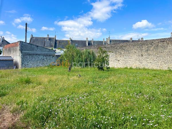 Vente
                Terrain458 m² - ISIGNY SUR MER (14230)