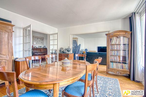 Appartement Versailles 5 pièce(s) 1 345 000 € **  - Référence  28218