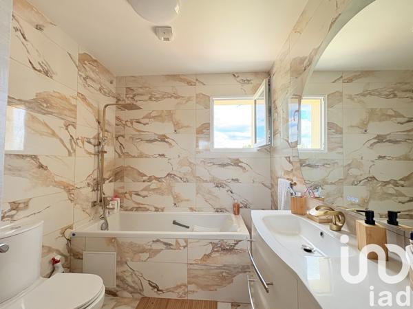 Maison à vendre 4 pièces 150 m² Sainte-Eulalie