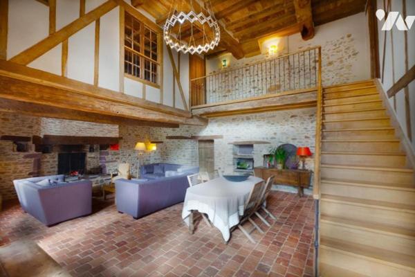 JANZÉ – LONGÈRE DE CARACTÈRE RÉNOVÉE – 305 M² – 7 CHAMBRES – TERRAIN 4 060 M²