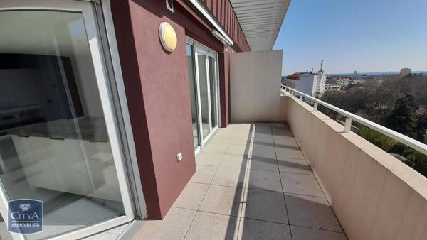 Appartement à louer 3 pièces 68.65m²