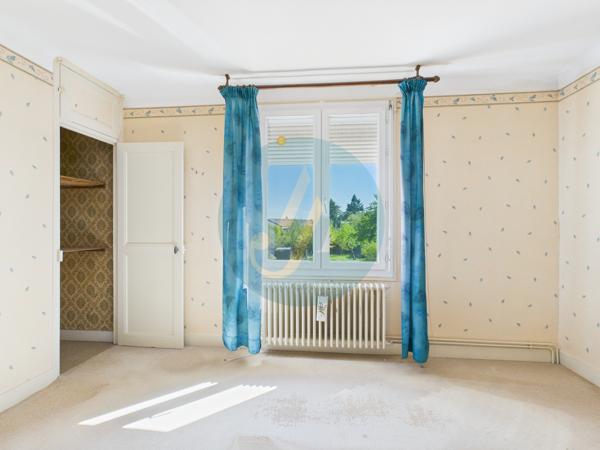 Nevers (58000) Charmante maison, 2 chambres, jardin clos à NEVERS