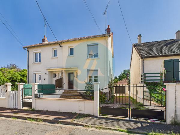 Nevers (58000) Charmante maison, 2 chambres, jardin clos à NEVERS