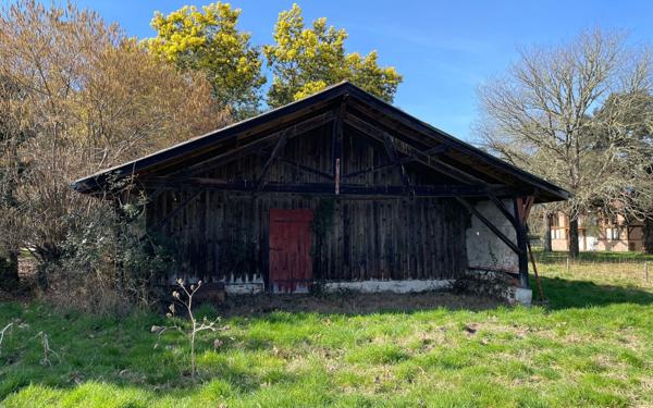 Maison à vendre    2 pièces •  Lit-et-Mixe