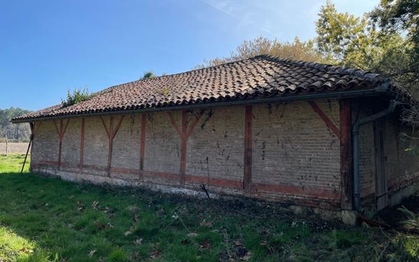 Maison à vendre    2 pièces •  Lit-et-Mixe