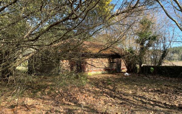 Maison à vendre    2 pièces •  Lit-et-Mixe