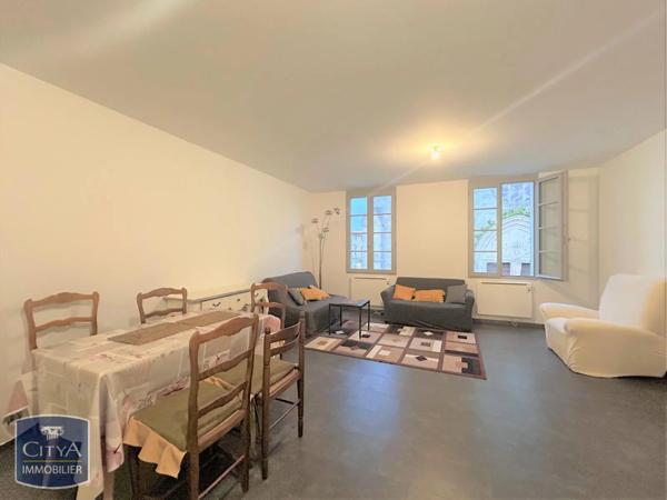 Appartement à louer 2 pièces 53.43m²