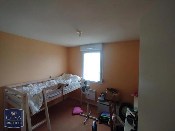 Appartement à louer 4 pièces 74.42m² Dole (39100)
