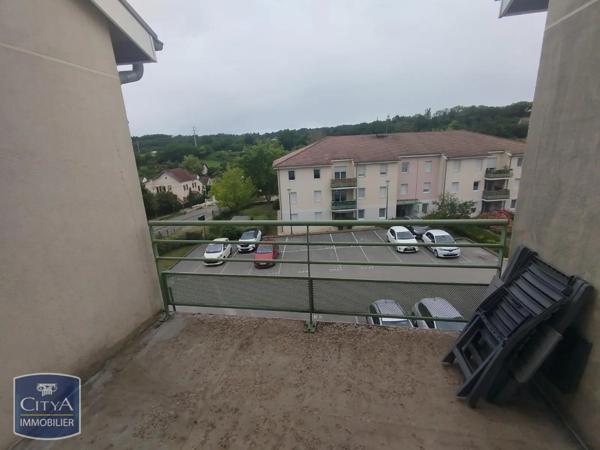 Appartement à louer 4 pièces 74.42m² Dole (39100)