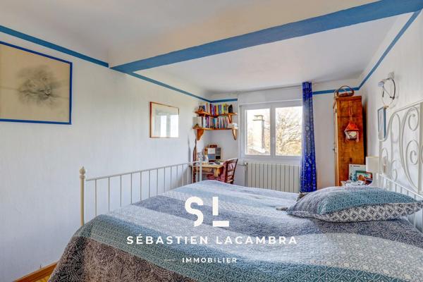 Dénat (81120) Maison en pierre rénovée – Dépendances et studio indépendant – Terrain arboré 1 626 m²