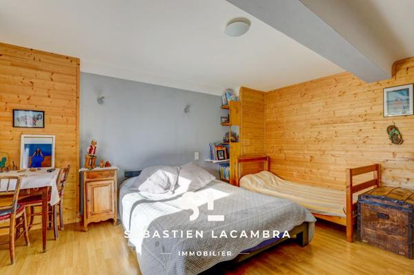 Dénat (81120) Maison en pierre rénovée – Dépendances et studio indépendant – Terrain arboré 1 626 m²