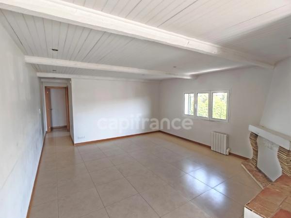 A vendre Appartement 3 pièces rénové à MONTAUROUX (83)