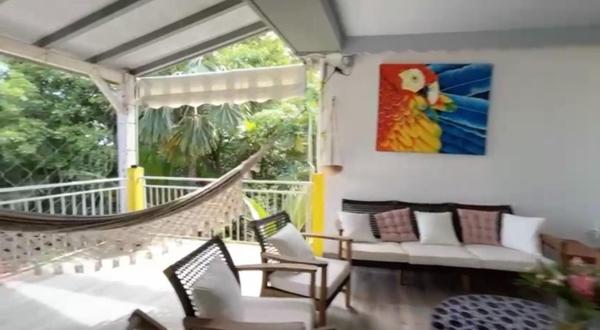 MAISON D' HABITATION  T6 ET 5 GITES