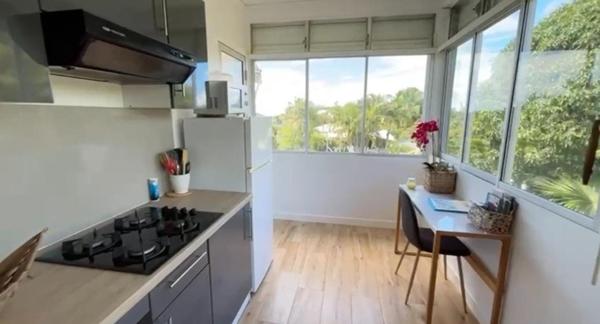 MAISON D' HABITATION  T6 ET 5 GITES