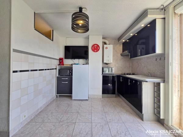 A VENDRE, studio cabine de 25m² - si souhaité vendu meublé - place de parking privée - résidence sécurisée - Le CAP D'AGDE (34)