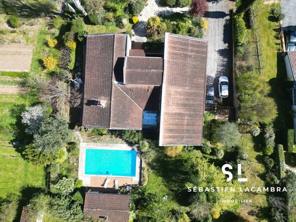 Albi (81000) Maison d’architecte – 9 pièces – 278 m² habitables – Parc arboré de plus de 3 000 m² – Vue dominante – Proche