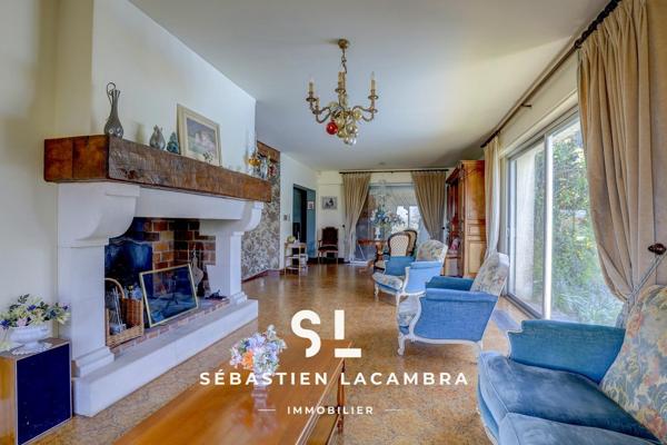 Albi (81000) Maison d’architecte – 9 pièces – 278 m² habitables – Parc arboré de plus de 3 000 m² – Vue dominante – Proche