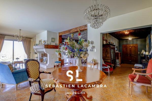 Albi (81000) Maison d’architecte – 9 pièces – 278 m² habitables – Parc arboré de plus de 3 000 m² – Vue dominante – Proche