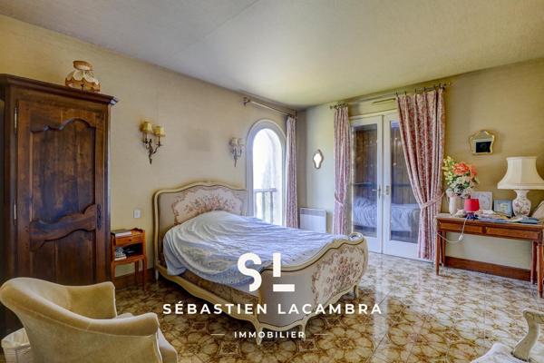 Albi (81000) Maison d’architecte – 9 pièces – 278 m² habitables – Parc arboré de plus de 3 000 m² – Vue dominante – Proche