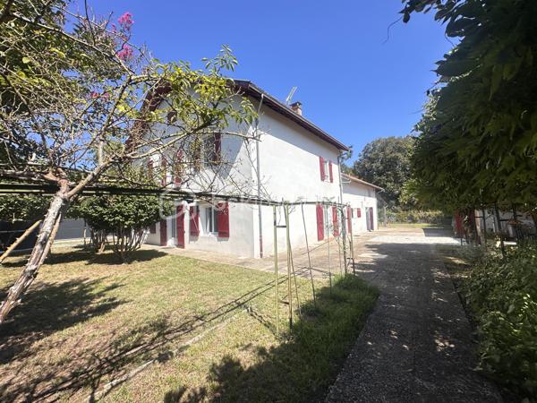 Maison de 291 m²