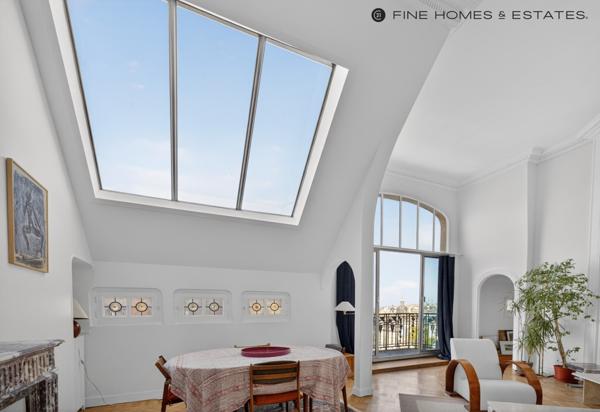 Appartement F5 à vendre  4 pièces - 123,40 m2 PARIS - 75006