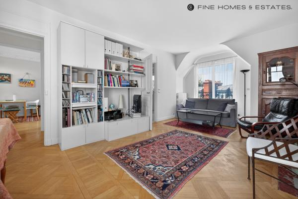 Appartement F5 à vendre  4 pièces - 123,40 m2 PARIS - 75006