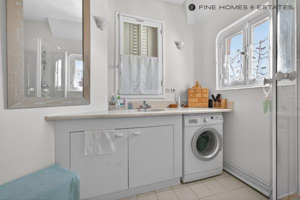 Appartement F5 à vendre  4 pièces - 123,40 m2 PARIS - 75006