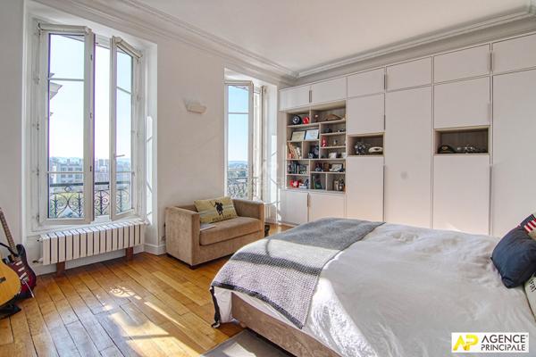 Le Chesnay limite Versailles Rive-Droite Appartement 7 pièces 271 m² carrez situé au 3ème étage d'un immeuble Haussmannien avec ascenseur, cave et jardin partagé €2 360 000 ** - Référence 25330