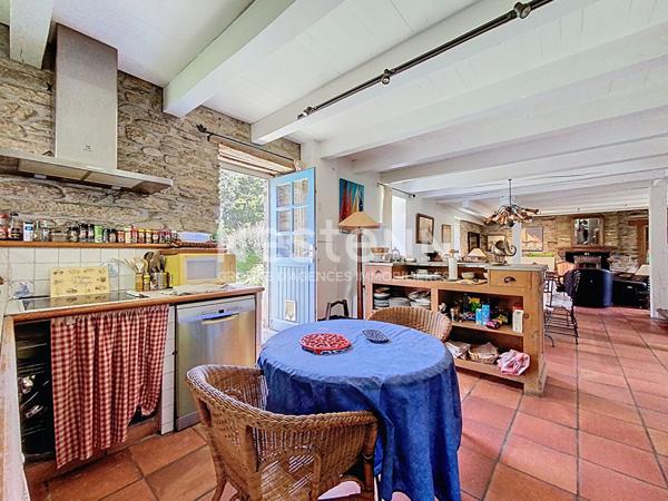 Vente maison de caractère, 3 chambres + dépendance, 154m² Groix