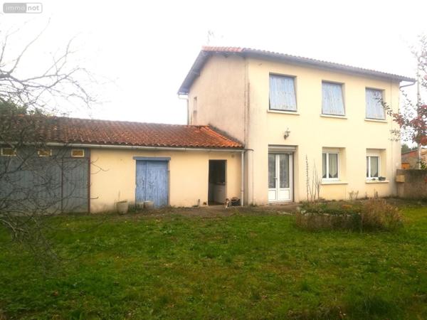 Maison individuelle à vendre à Saint-Just-Luzac en Charente-Maritime (17320), ref : FD/JOM/24-46