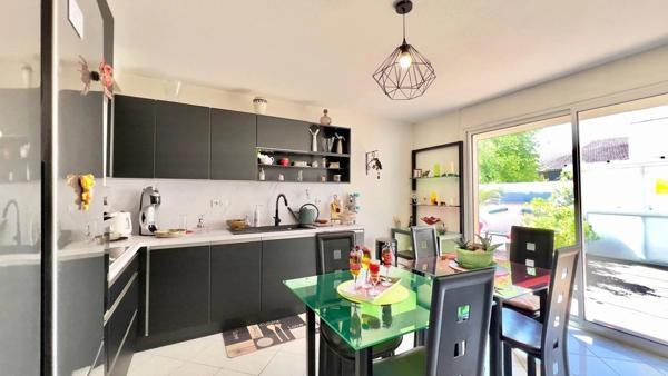 Vente Maison 10 pièces 348 m2 à Sainte-Livrade-sur-Lot