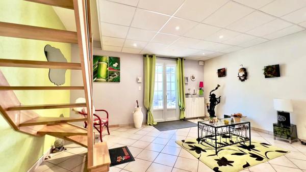 Vente Maison 10 pièces 348 m2 à Sainte-Livrade-sur-Lot