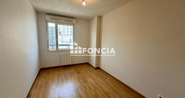 Location Appartement 3 pièces 63.7 m² - Villeurbanne 69100