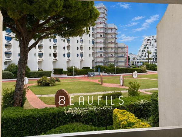 La Grande-Motte (34280) 2 pièces rénové + loggia + parking – Résidence prisée Port La Grande Motte