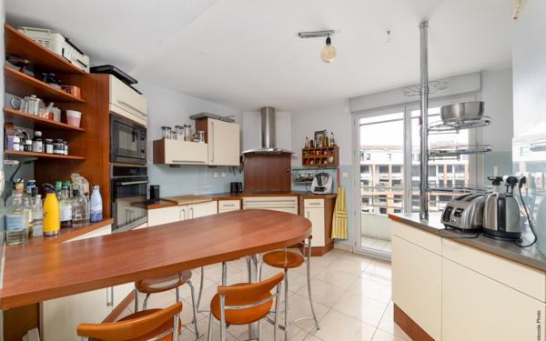 Appartement à vendre    4 pièces • 186 m2 Toulouse