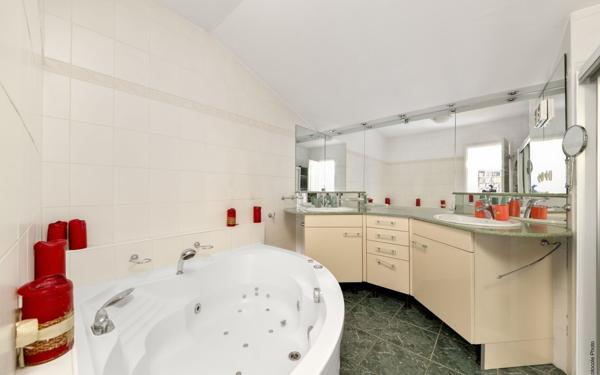 Appartement à vendre    4 pièces • 186 m2 Toulouse