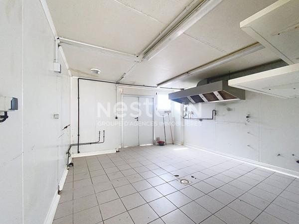 A vendre : Local commercial avec appartement, centre de Muzillac