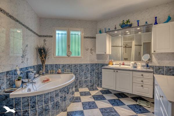 Maison à vendre |  Sainte-Bazeille |  5 pièces | 130 m²