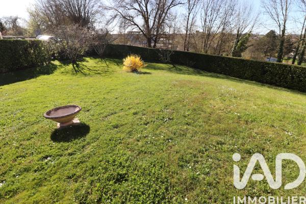 Maison à vendre 5 pièces 117 m² Montguyon