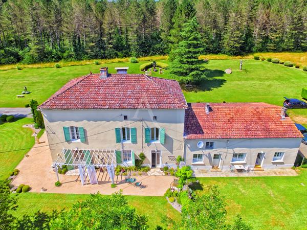Exceptionnelle propriété de caractère avec gîte et dépendances