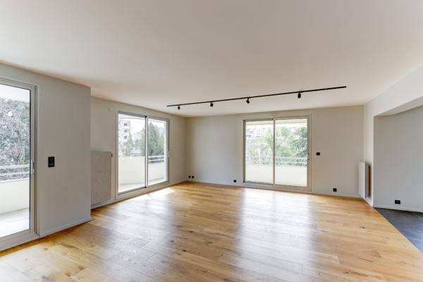 Appartement 5 pièce(s) 3 chambre(s) 137 m²