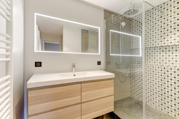 Appartement 5 pièce(s) 3 chambre(s) 137 m²