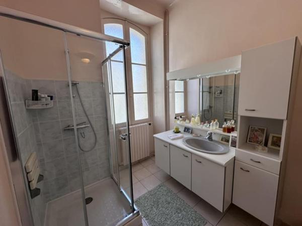 Maison de ville 3 chambres avec cour privée