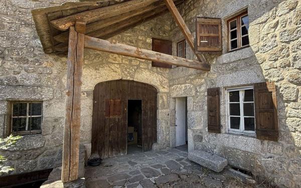 Maison à vendre    4 pièces •  Rieutort-de-Randon