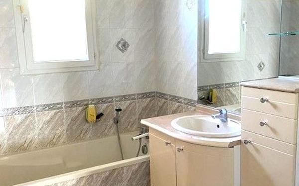 Maison à vendre    4 pièces •  Paulhan