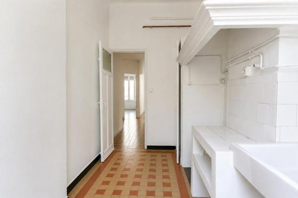 Vauban – Marseille 13006 | Appartement 3 pièces de 44 m² terrasse de 12 m²