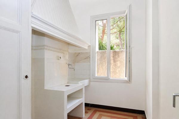 Vauban – Marseille 13006 | Appartement 3 pièces de 44 m² terrasse de 12 m²