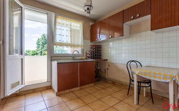 Appartement à vendre    5 pièces • 83,06 m2 Saint-Michel-sur-Orge