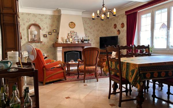 Maison à vendre    4 pièces •  Séris