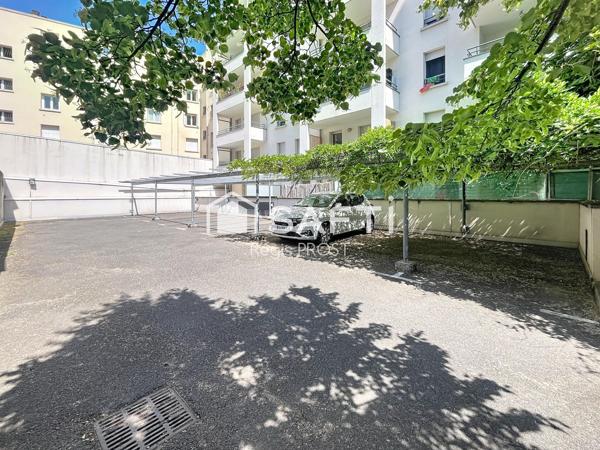 Coup de cœur ou investissement : T2 , 40 M2 Bellevue immeuble récent